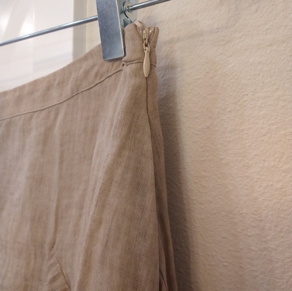 Elegant Tan Midi Skirt - Picture 3 of 5